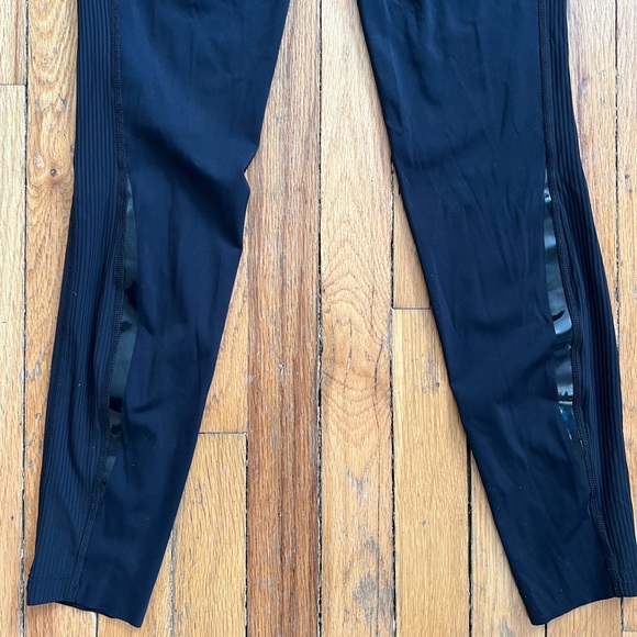 Lululemon Leggings - Picture 7 of 7